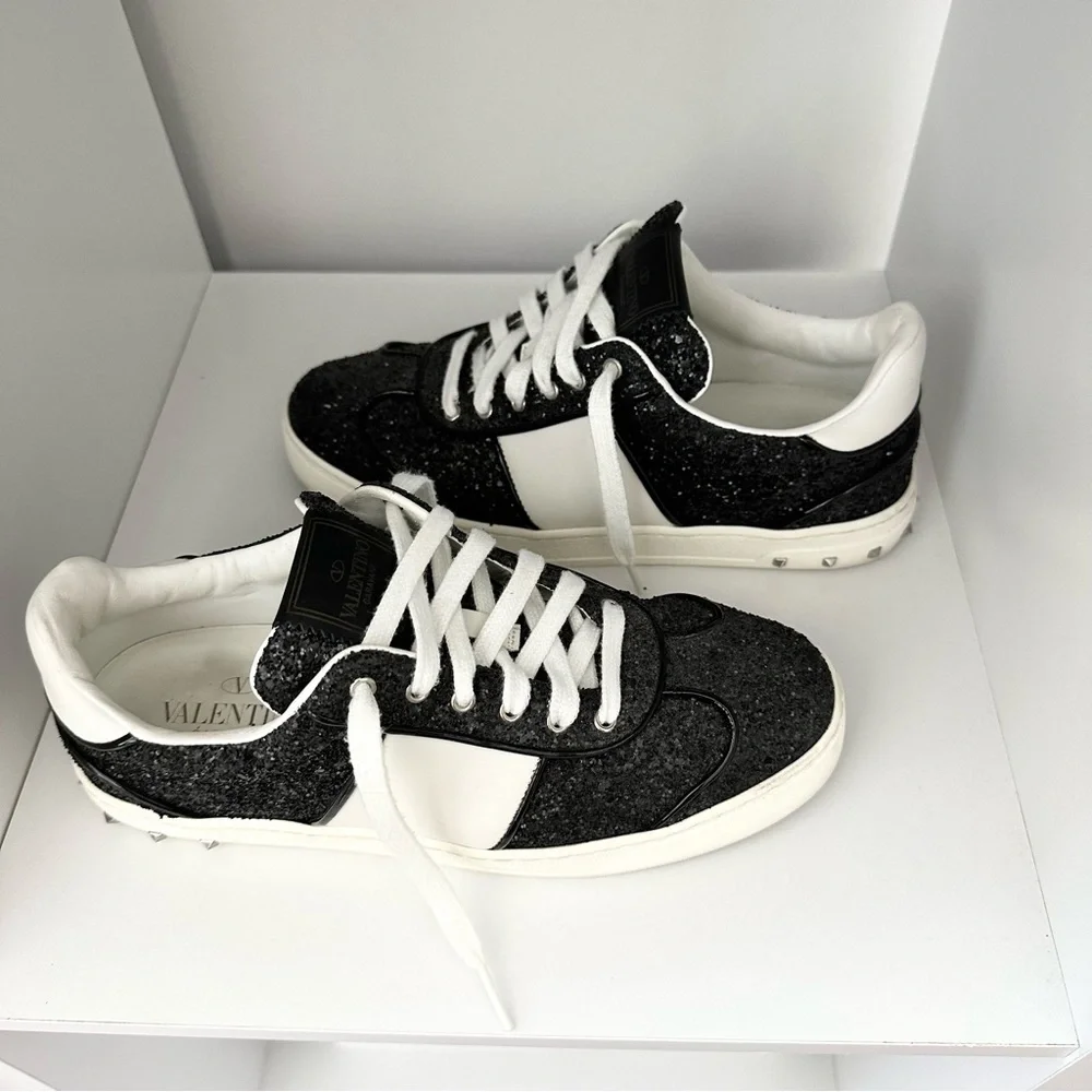 EUC Valentino Garavani Glitter Rockstud Lace Up Sneakers BLACK 37.5 FLY CREW - Picture 2 of 13